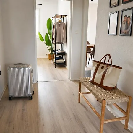 Gemuetliches 3-raum Mit Boxspringbetten, Vollausgestattet Kueche, Balkon, Wlan, 40 Zoll Hd-tv Apartment Halle (Saale)