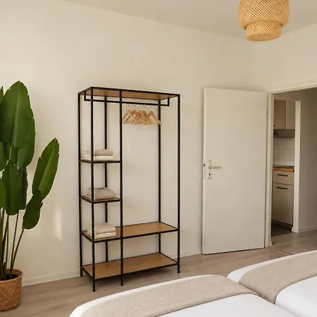 3-raum Für Geschäftsreisen Mit Einzelbetten, Küche, Wama, Balkon, Wlan, Self Check-in Apartment Halle (Saale)