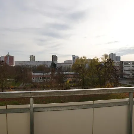 Apartment 3-raum Für Geschäftsreisen Mit Einzelbetten, Küche, Wama, Balkon, Wlan, Self Check-in