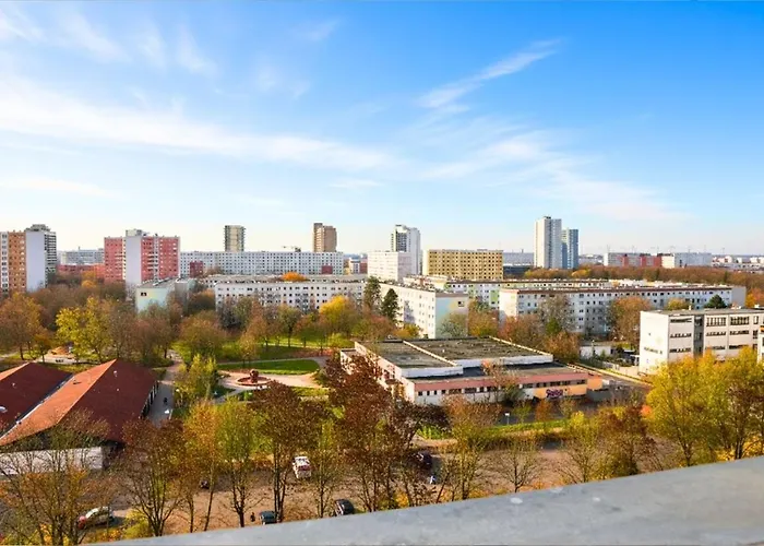 Gemuetliches 3-raum Mit Boxspringbetten, Vollausgestattet Kueche, Balkon, Wlan, 40 Zoll Hd-tv, Parkplaetze Lägenhet Halle (Saale)